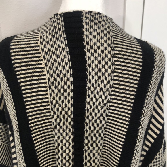 Do everything for love| Kimono shawl sweater| Women’s|. OSFM Black Cream Bo ho - Picture 8 of 11